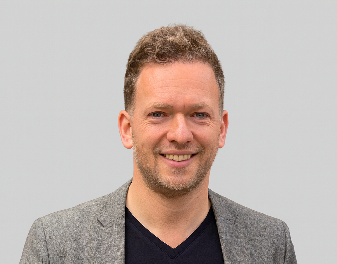 joostvanleersum-grijzeachtergrond